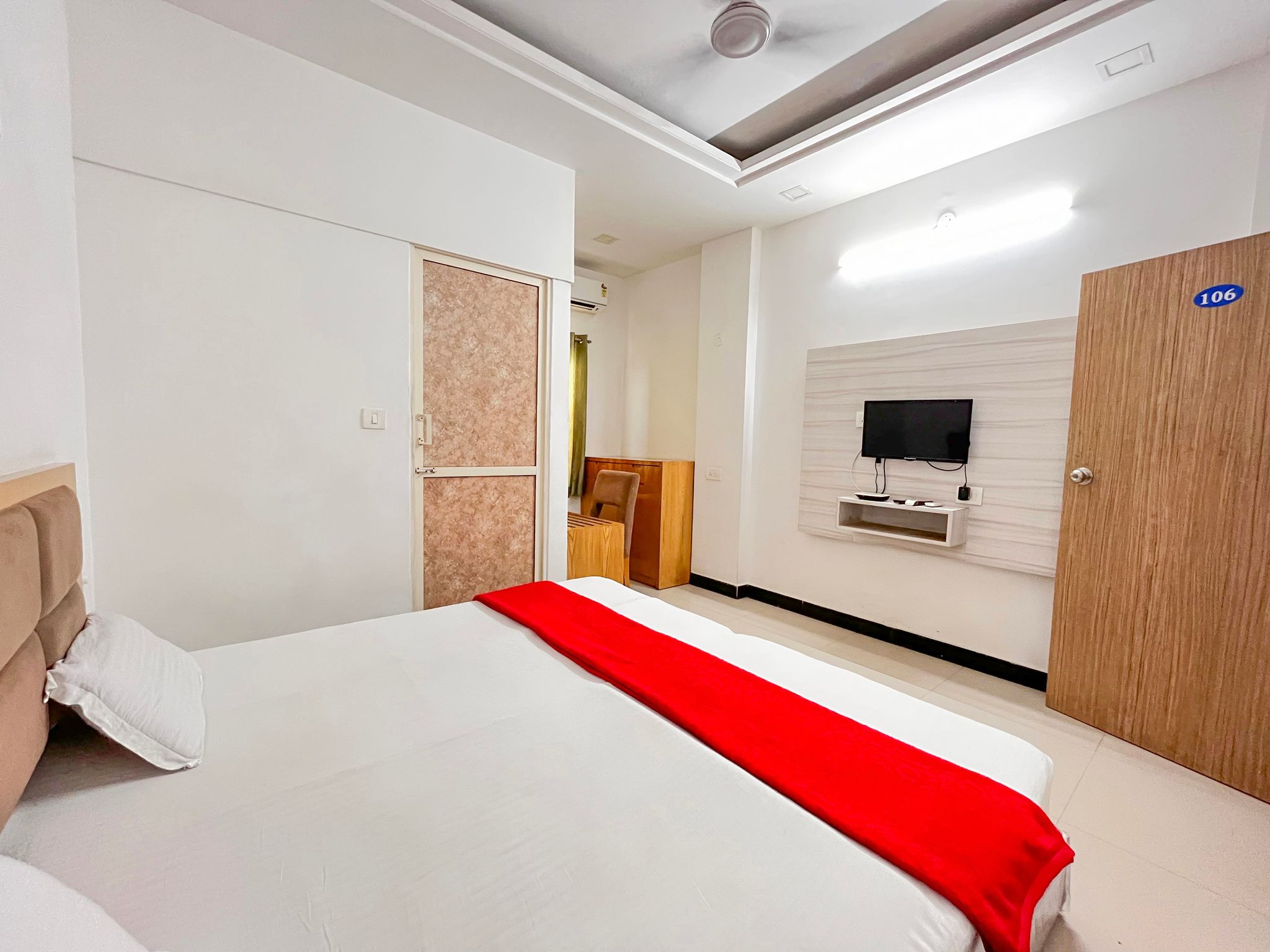 StayGuru Usha Residency Deluxe AC Room 2
