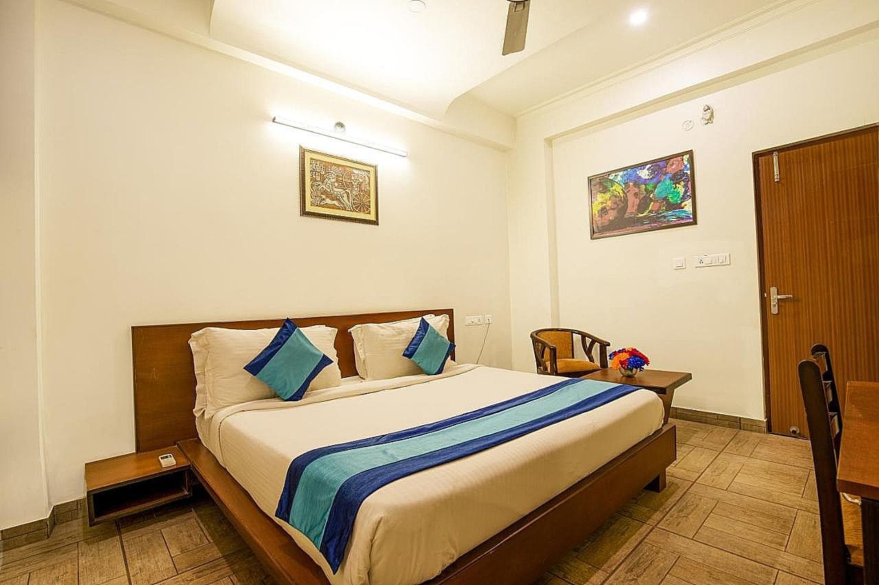 Elite Suites MINT Gomti Nagar Deluxe Non-AC