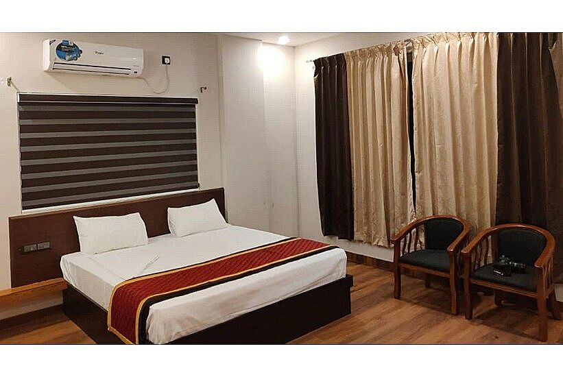 Captain Suite