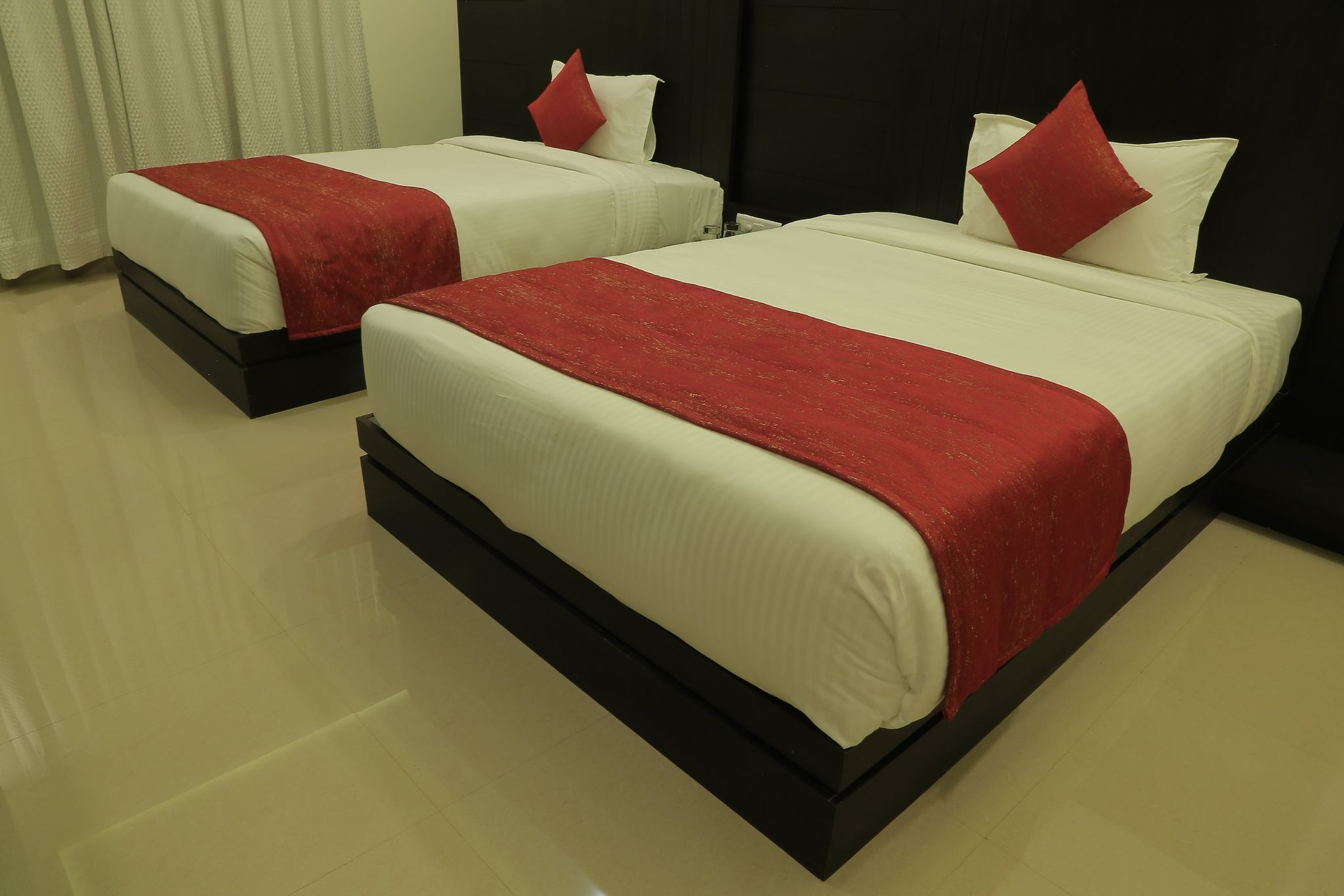 Hotel Roma Kristo Deluxe Double Room, 2 Twin Beds 7
