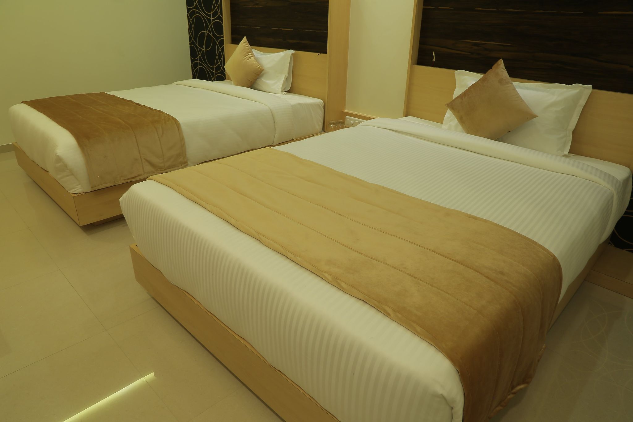 Hotel Roma Kristo Deluxe Double Room, 2 Twin Beds