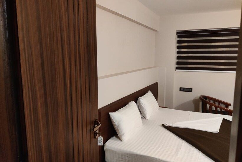 Hotel Broadway Inn Deluxe Room