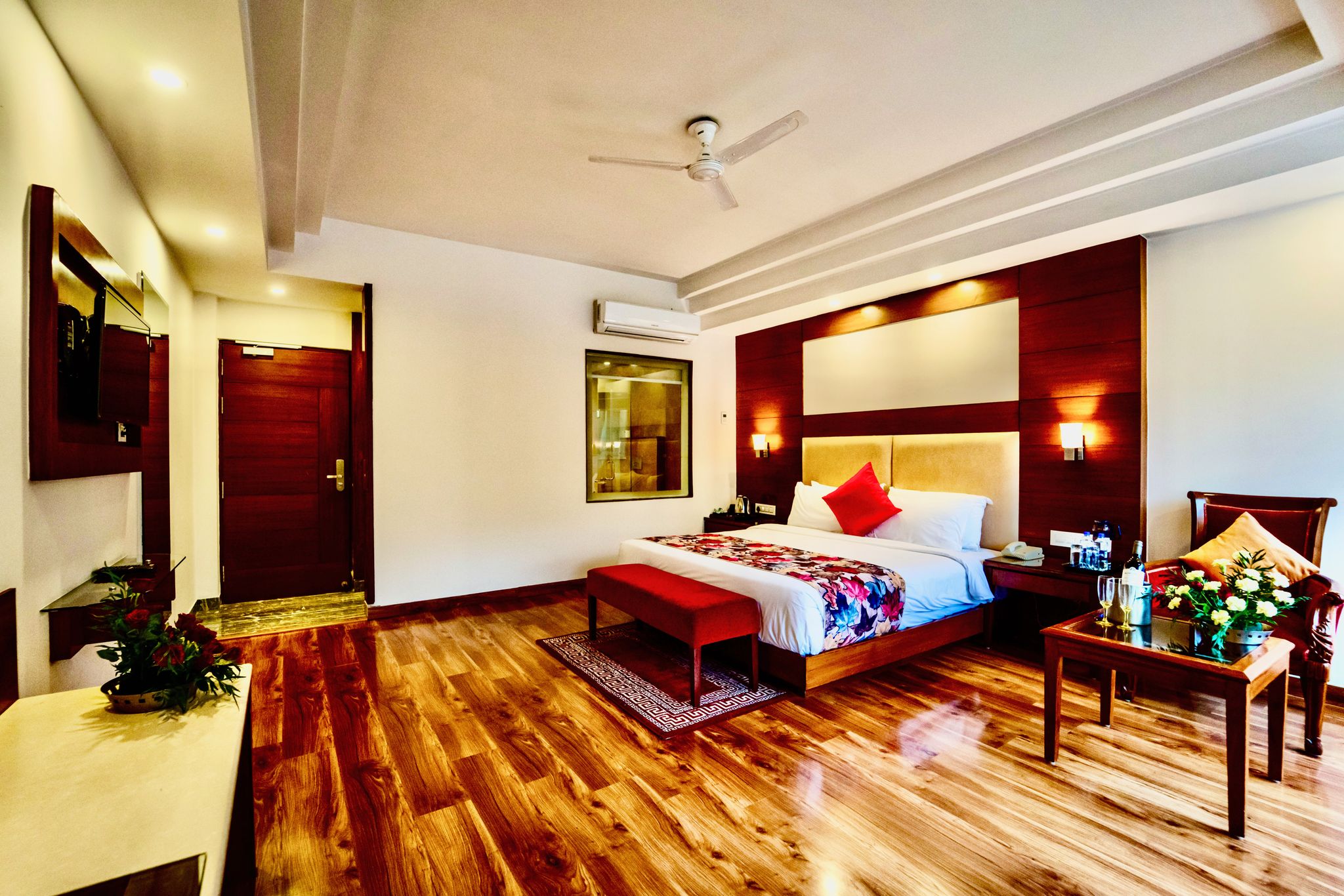  Valley View Rooms MAP