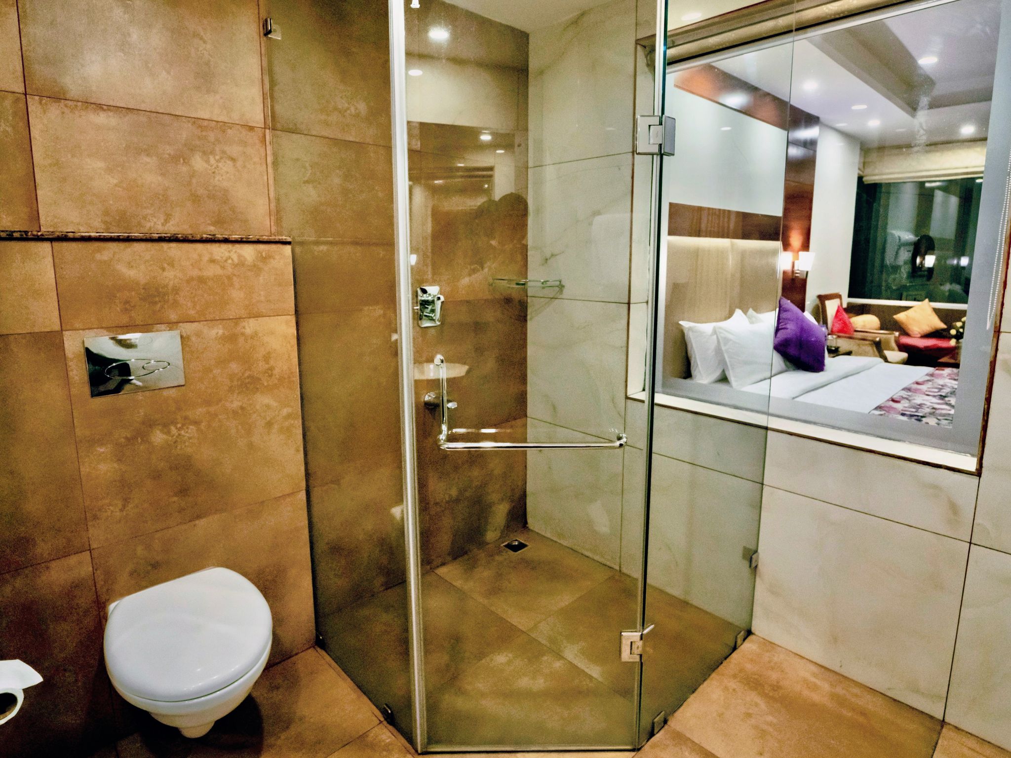 The Allure Grand Resort - A Majestic Riverside Retreat Valley View Room with Private Balcony 3