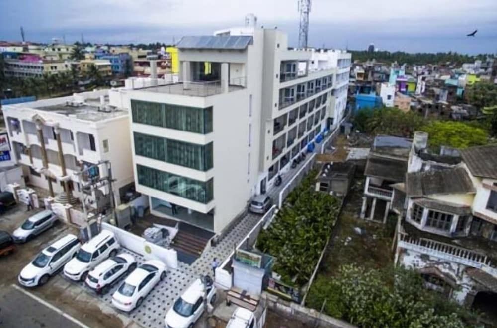 undefined Hotel Golden Tree 2