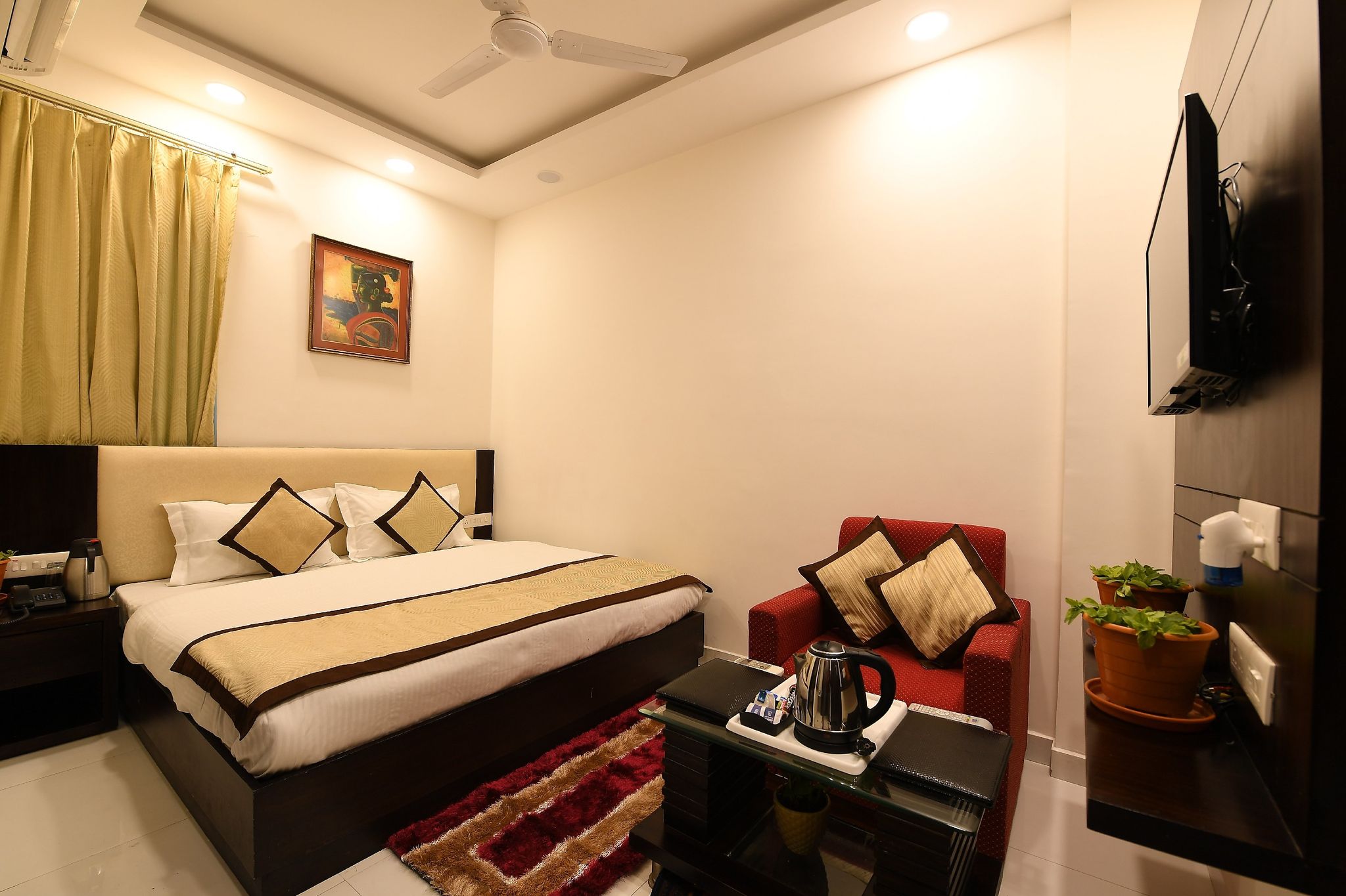 Madhav Muskan Residency Deluxe Room 3