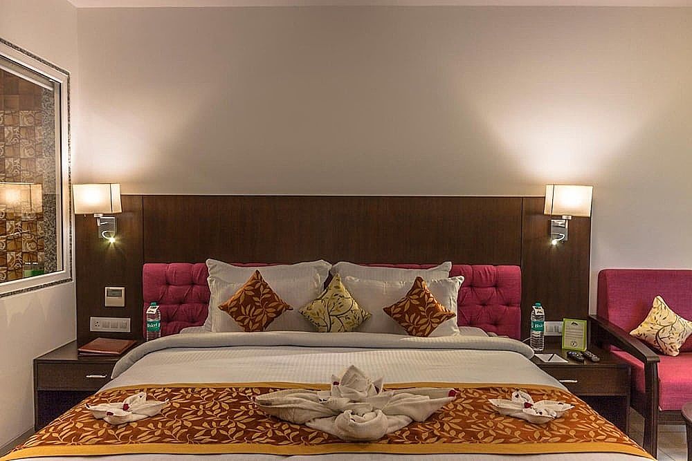 Hotel Udai Median Deluxe Room, 1 Bedroom, Smoking, City View