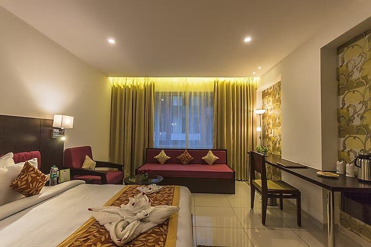 Hotel Udai Median Deluxe 4