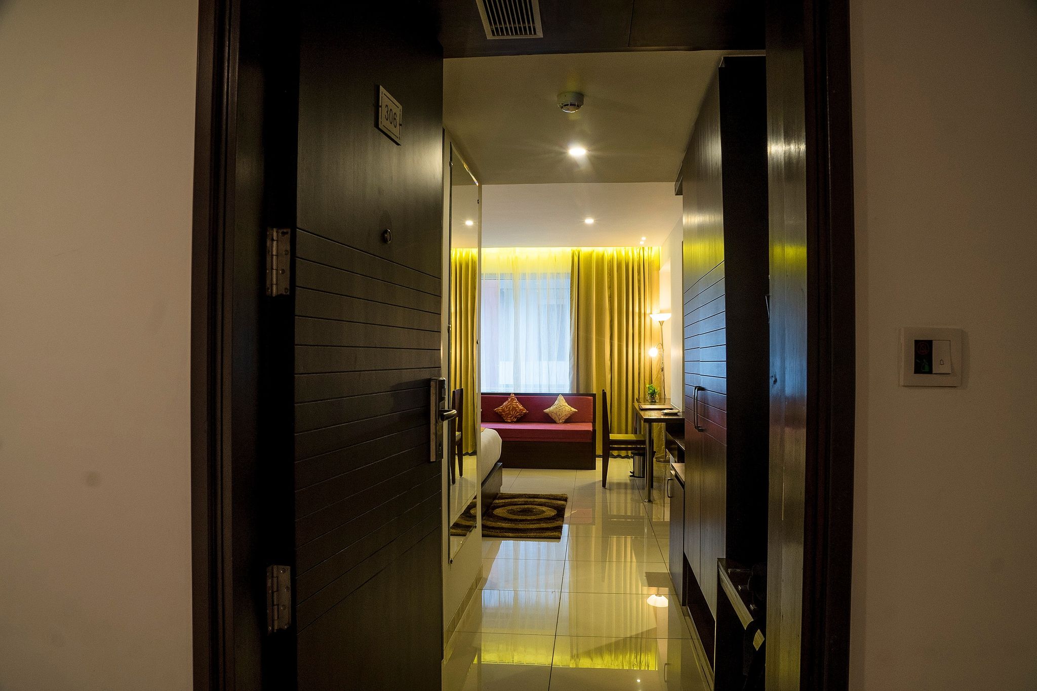 Hotel Udai Median Deluxe Room, 1 Bedroom, Smoking, City View 28