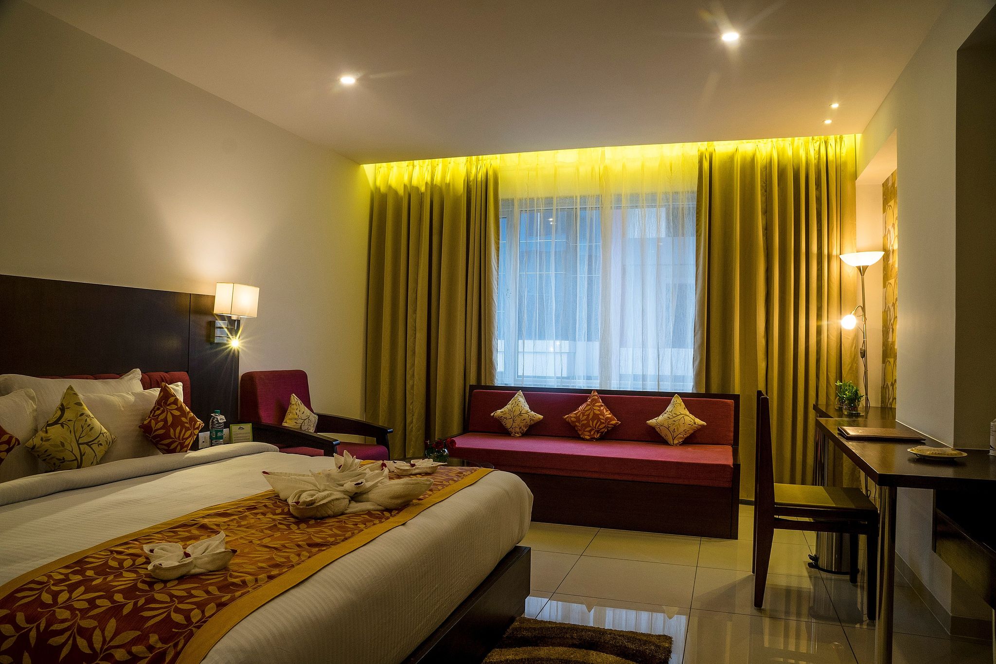 Hotel Udai Median Deluxe Room, 1 Bedroom, Smoking, City View 15