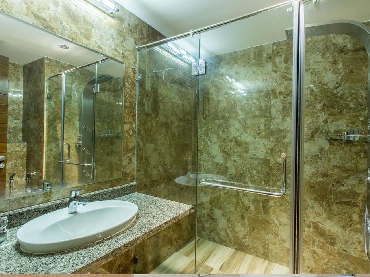 Hotel Abika Elite Superior King Room 5