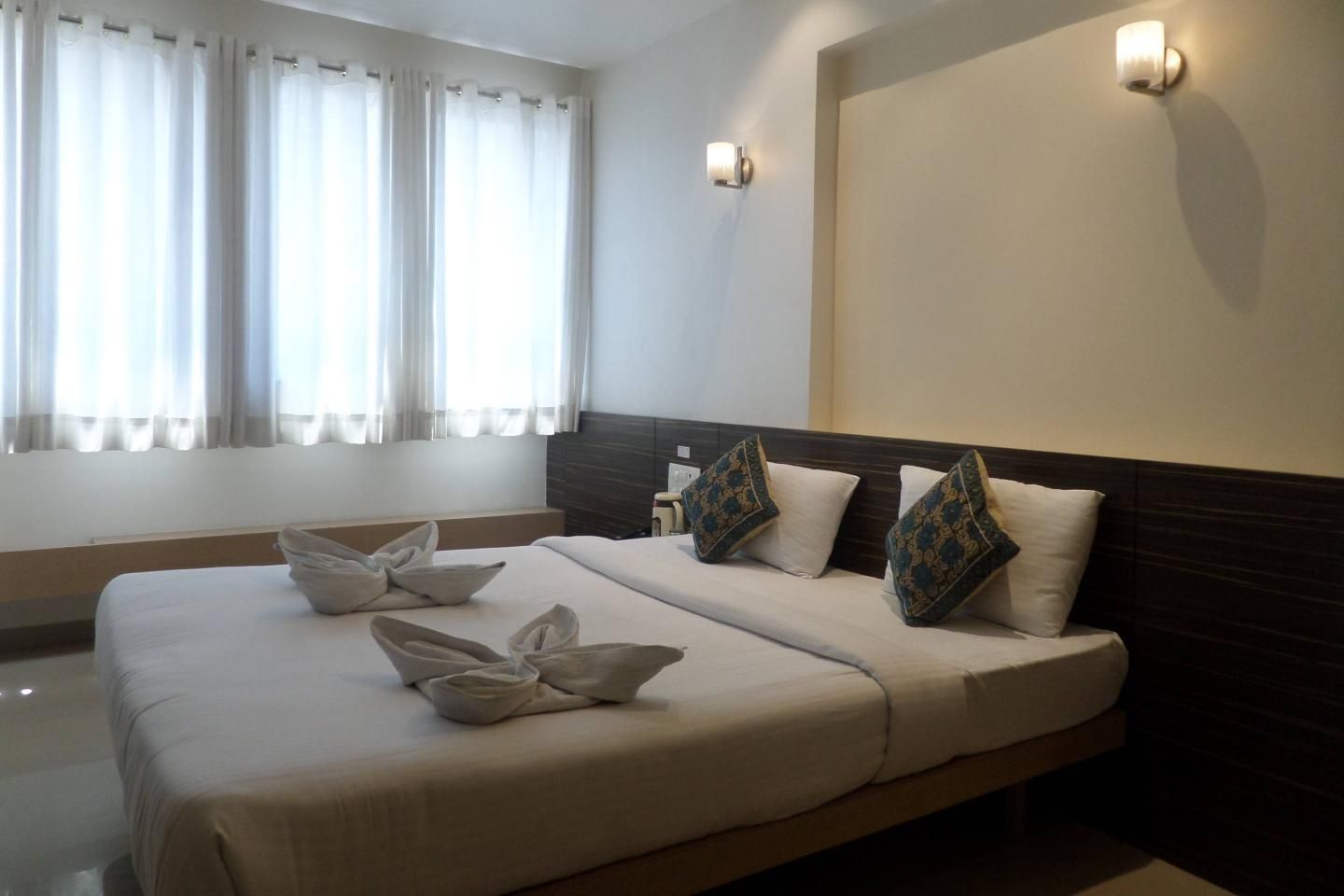 Hotel Saiprasad Executive Solapur Deluxe Non AC Room  7