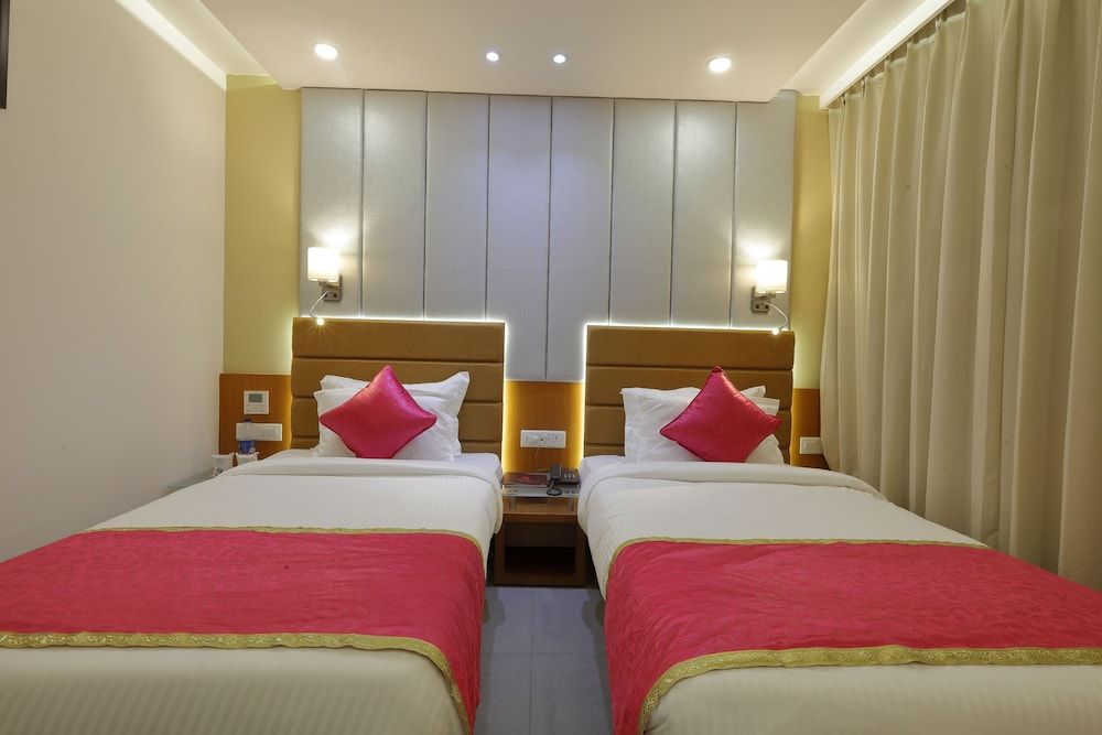 HOTEL PRAGATI THE GRAND Executive Double or Twin Room 2