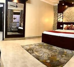 Royal Family Suite