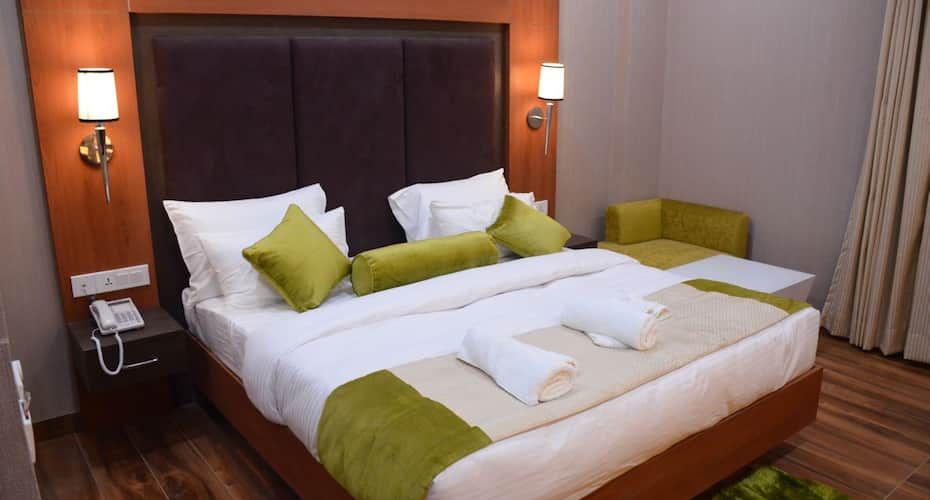 Economy Room