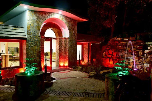 undefined Sunita Himalayan Paradise 10