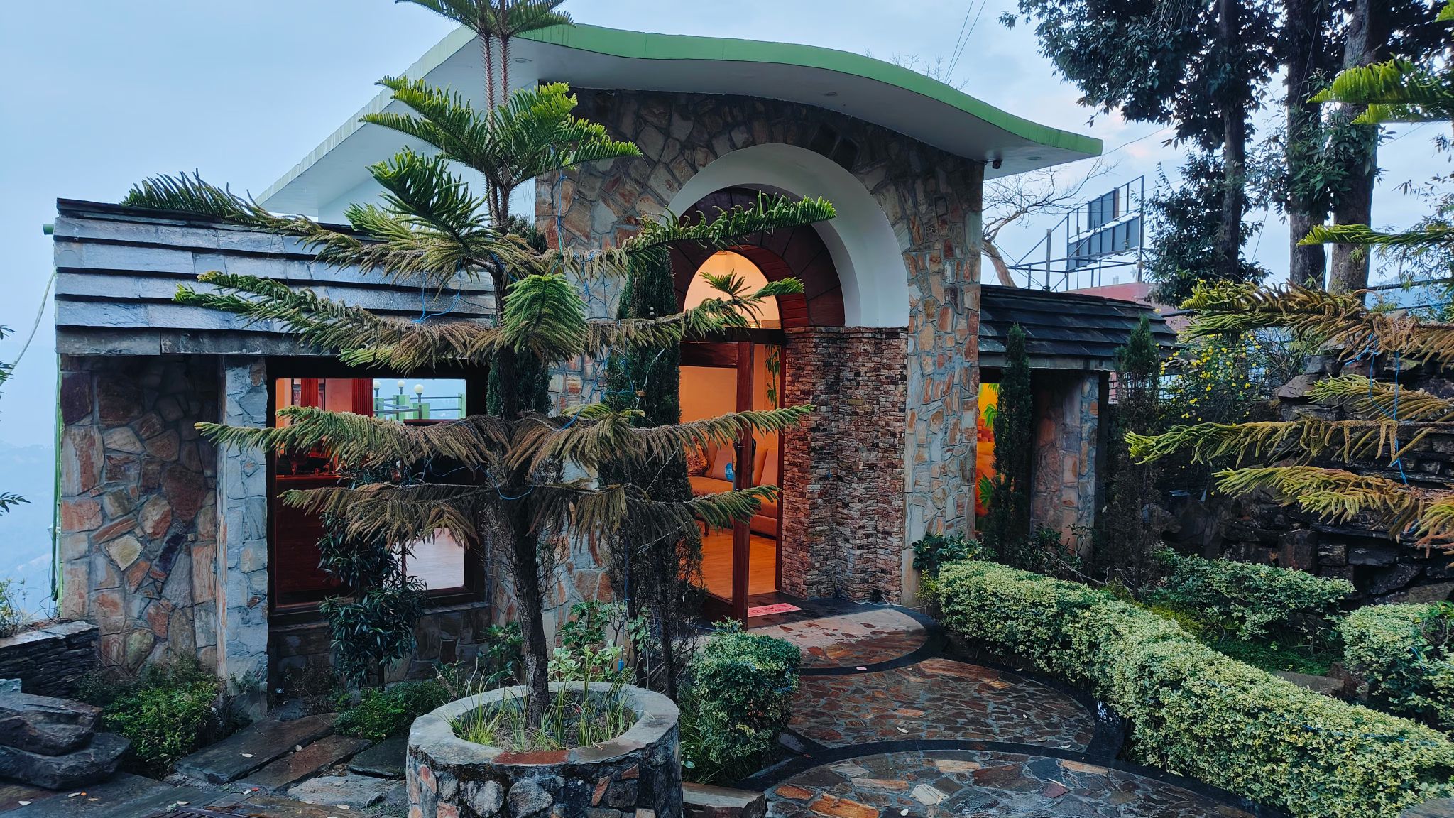 undefined Sunita Himalayan Paradise 9