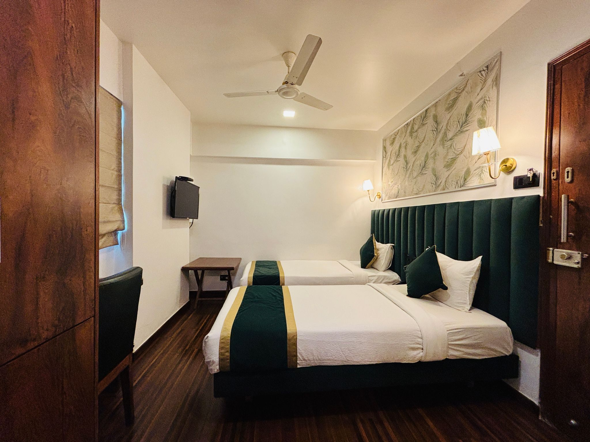 J Hotel & Banquets Deluxe Twin Room 3