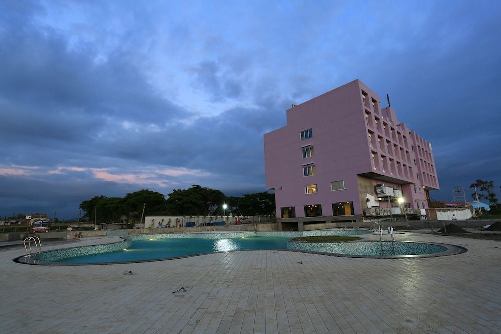 undefined TGI Grand Nandan Kanan 5