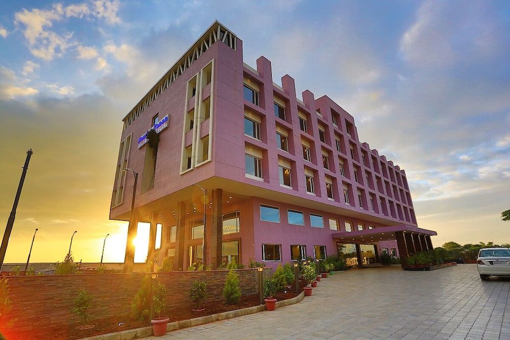 undefined TGI Grand Nandan Kanan