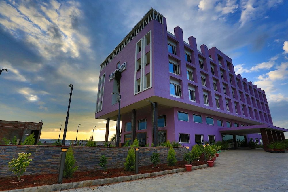 undefined TGI Grand Nandan Kanan 3