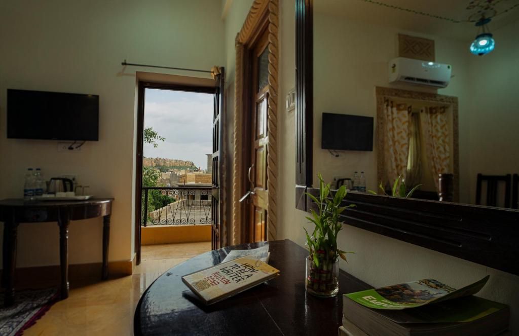 Deluxe Fort View Room