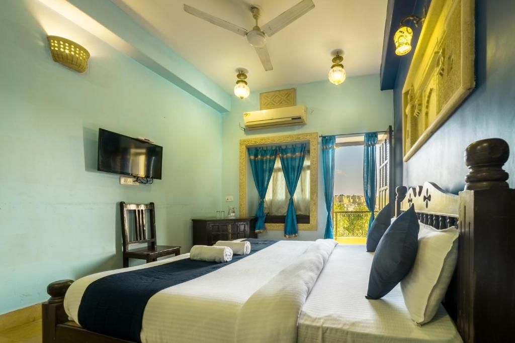 Deluxe Fort View Room