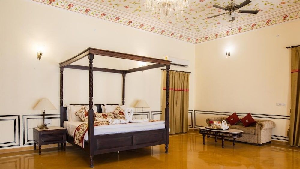 SKK The Fern Jaisalmer Winter Club Green Room 5