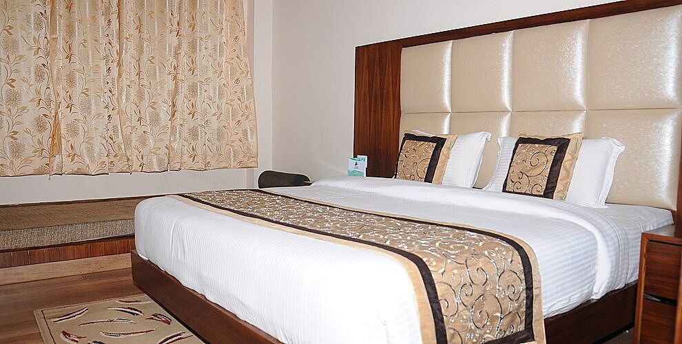 Executive Room (Mountain View First Floor)