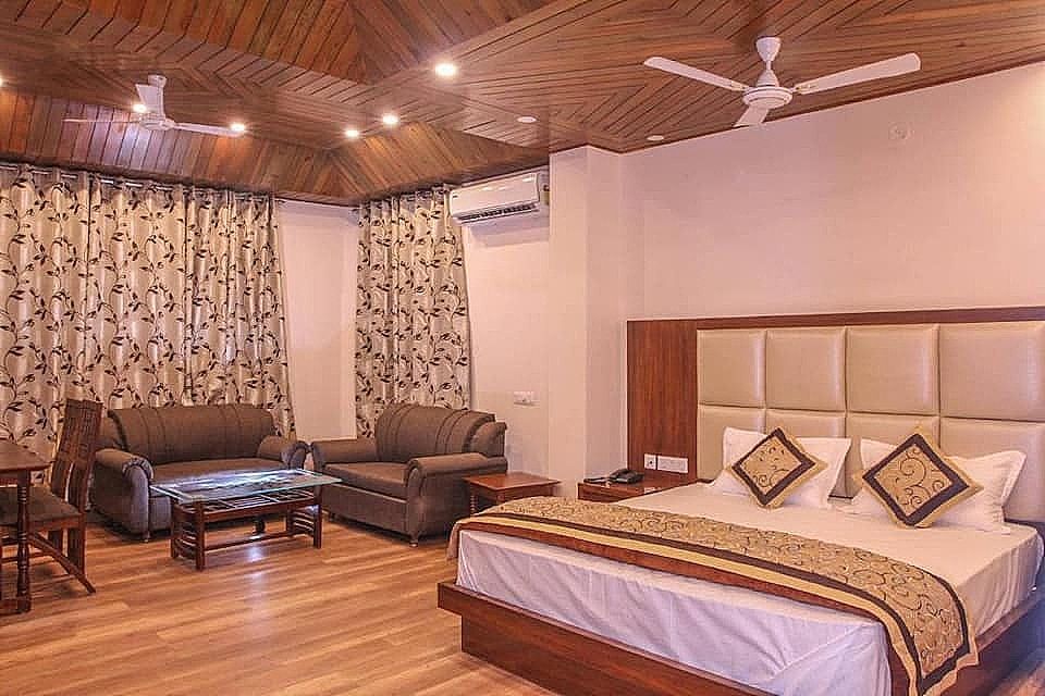 Presidential Room (Mountain, garden and valley view)