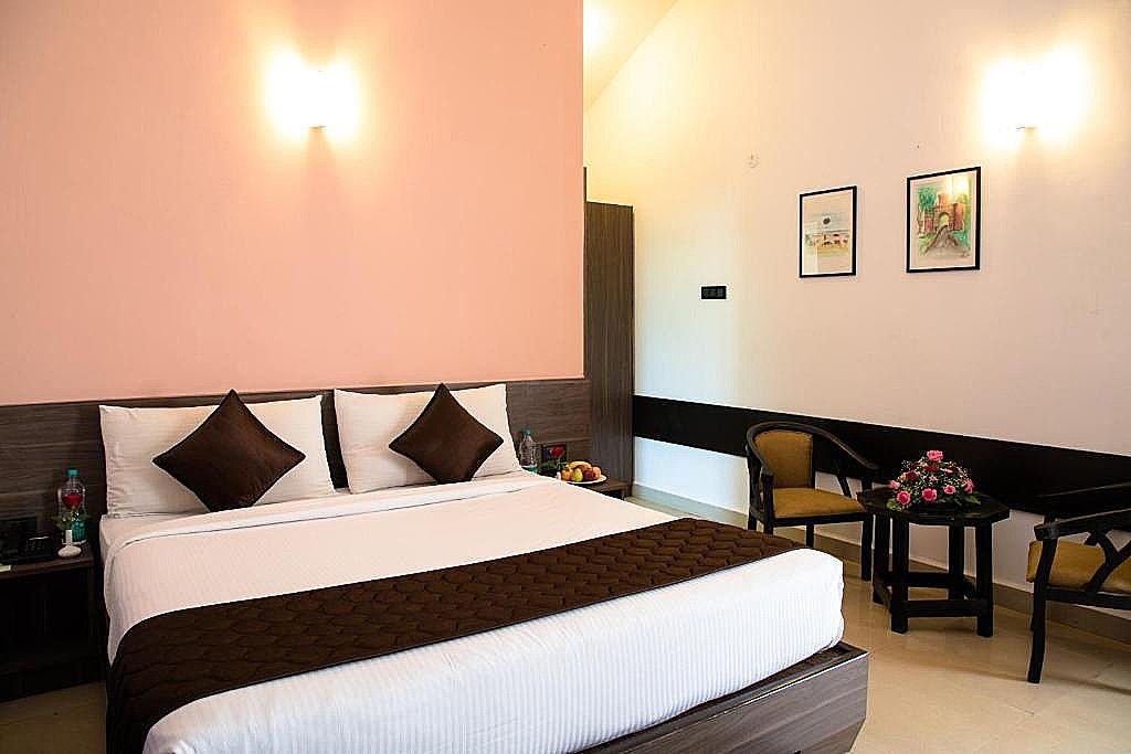 The Mint Resort By WS & GOG Premium Room with Balcony 7