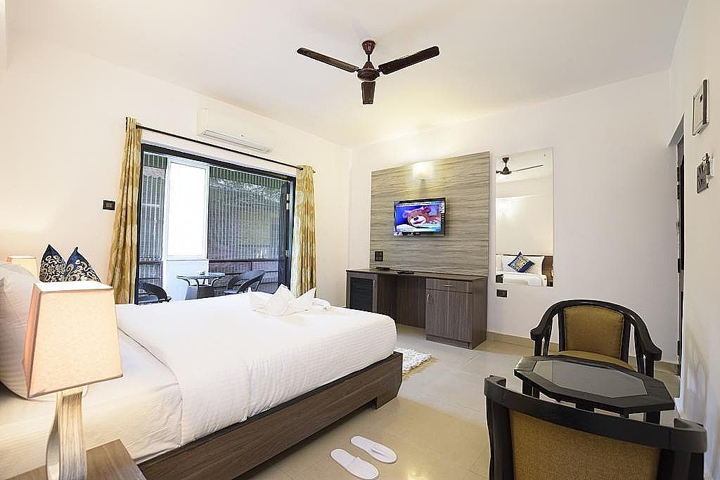 The Mint Resort By WS & GOG Premium Room with Balcony 33