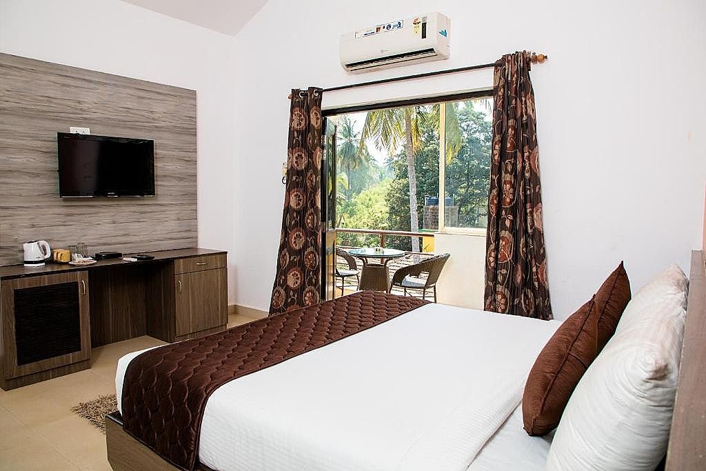 The Mint Resort By WS & GOG Premium Room with Balcony 25