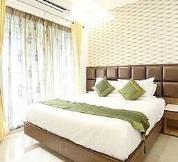 Oak Standard Double Room - YCHS - Intech New Rates