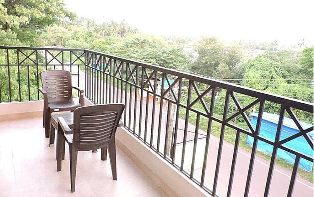 Kay's Riverview Resort Superior A/c Room 12