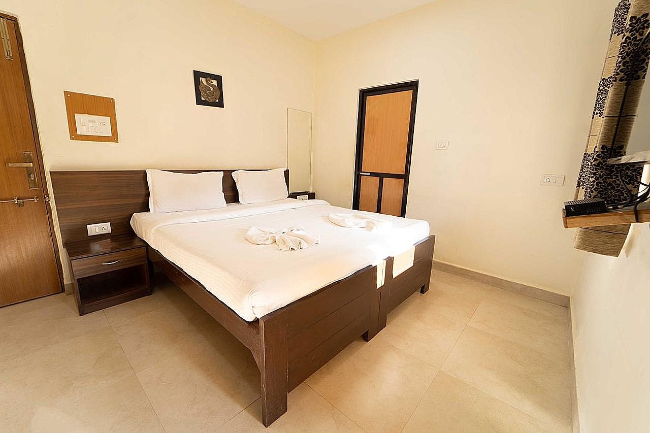 Kay's Riverview Resort Superior A/c Room 4