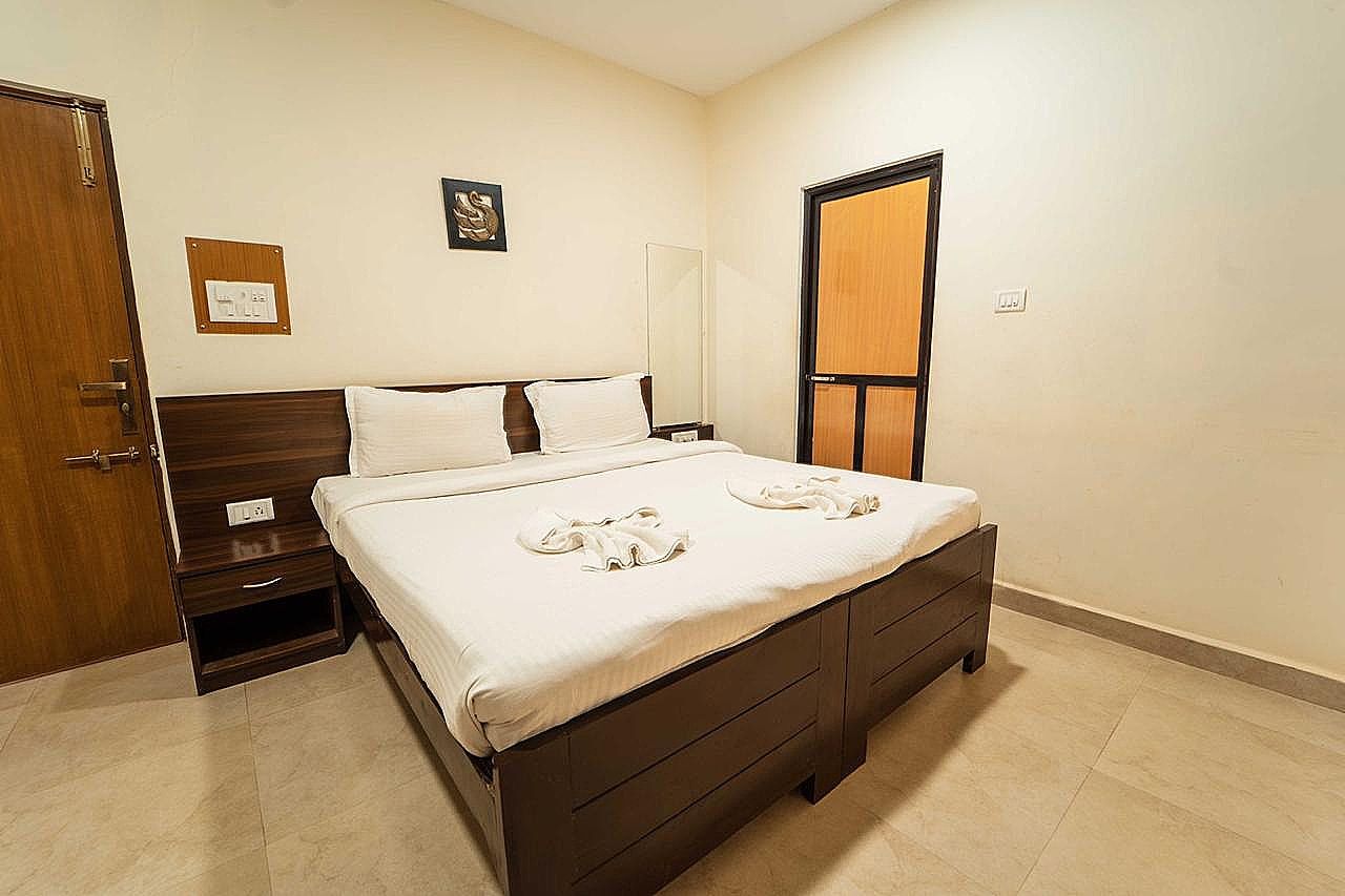 Kay's Riverview Resort Superior A/c Room 2