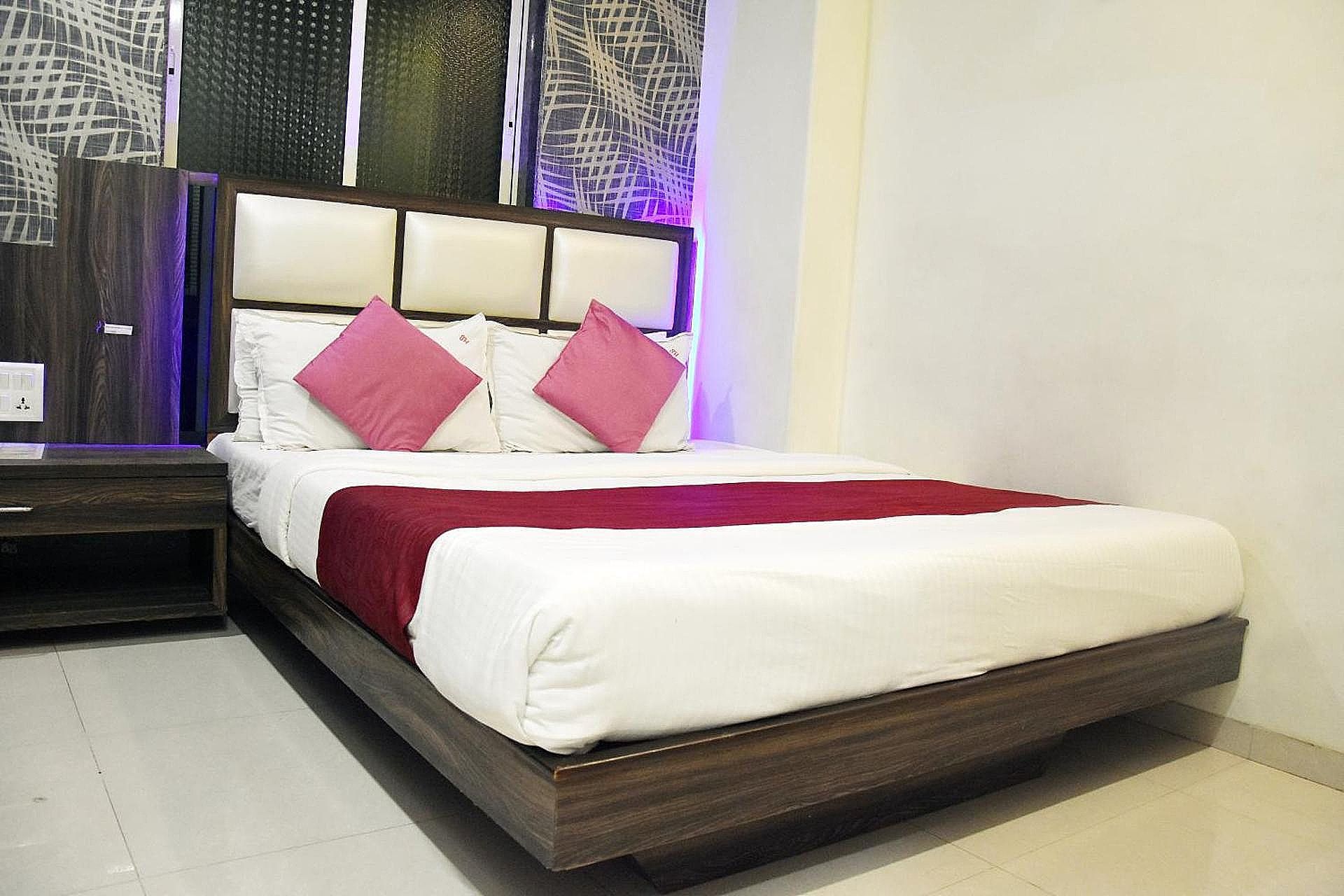 Hotel Sanjary Palace Deluxe Room 13