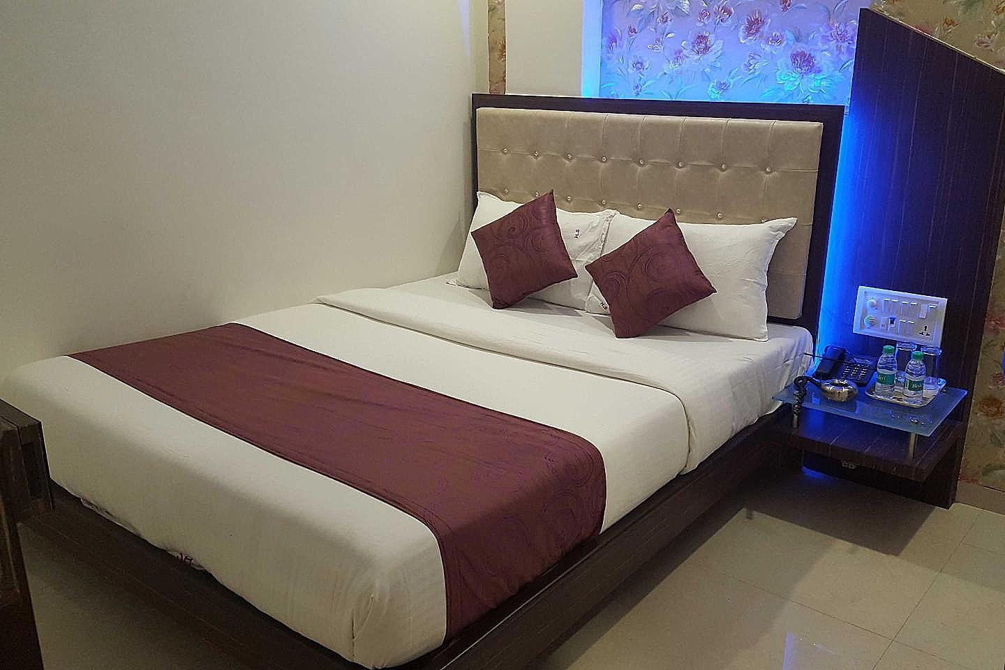 Hotel Sanjary Palace Deluxe Room 8