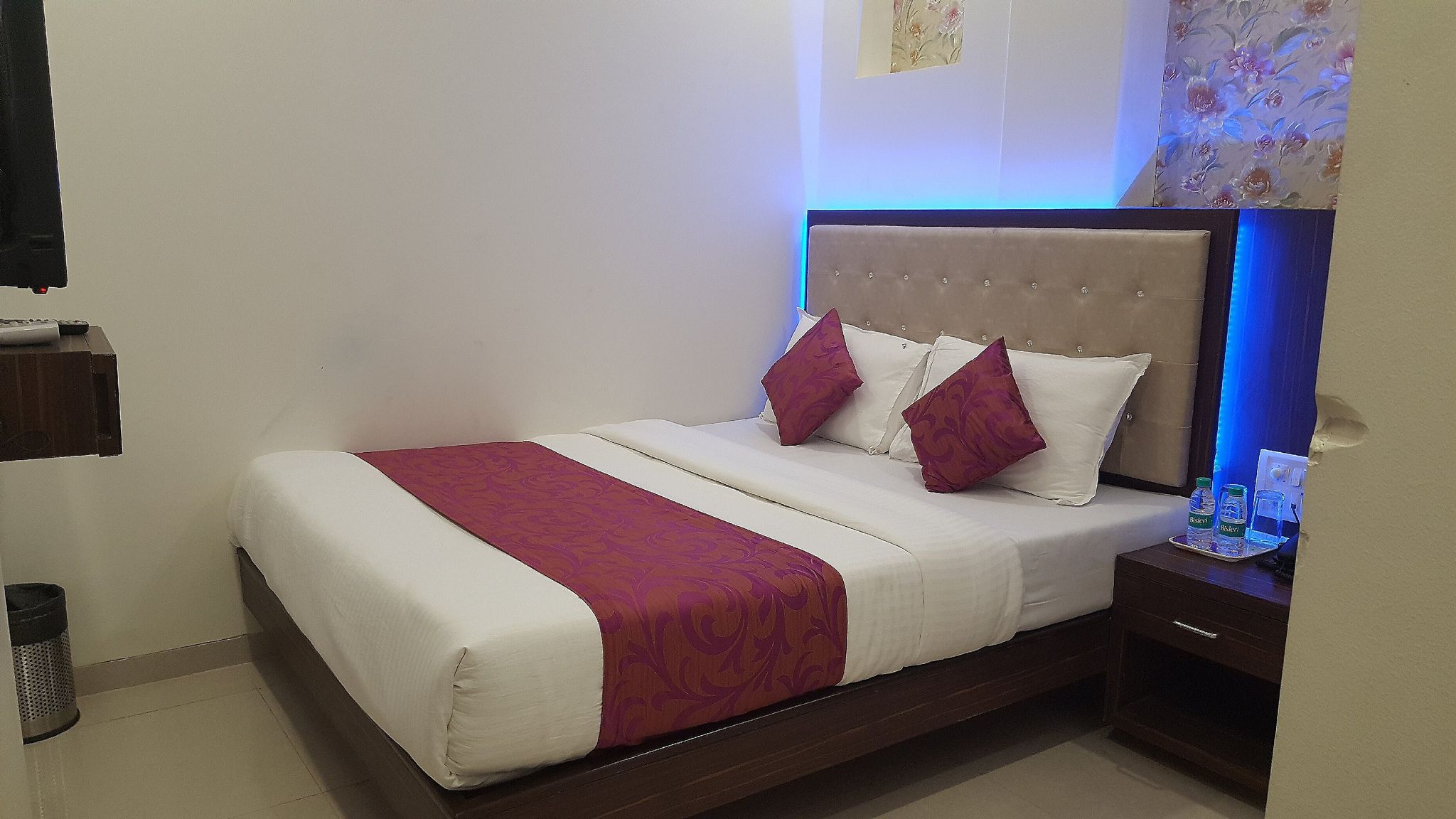 Hotel Sanjary Palace Deluxe Room 6