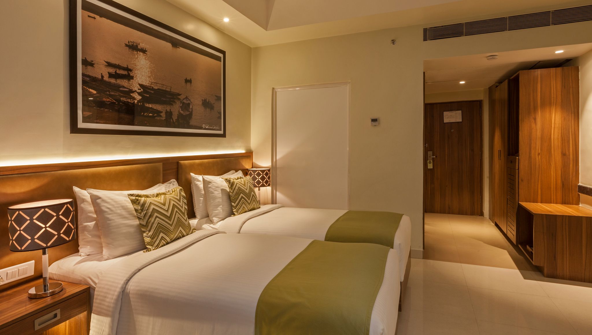 Business Room Twin Bed