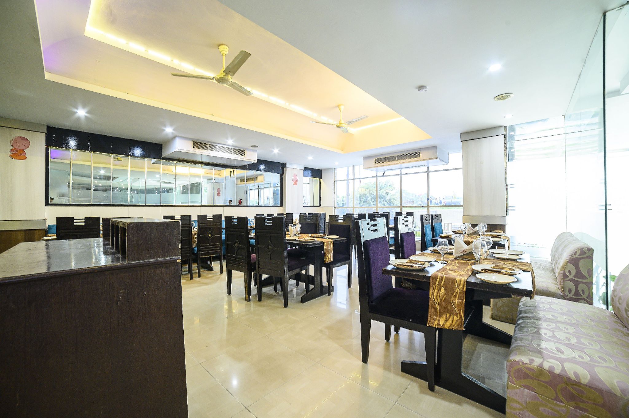 Food & Dining