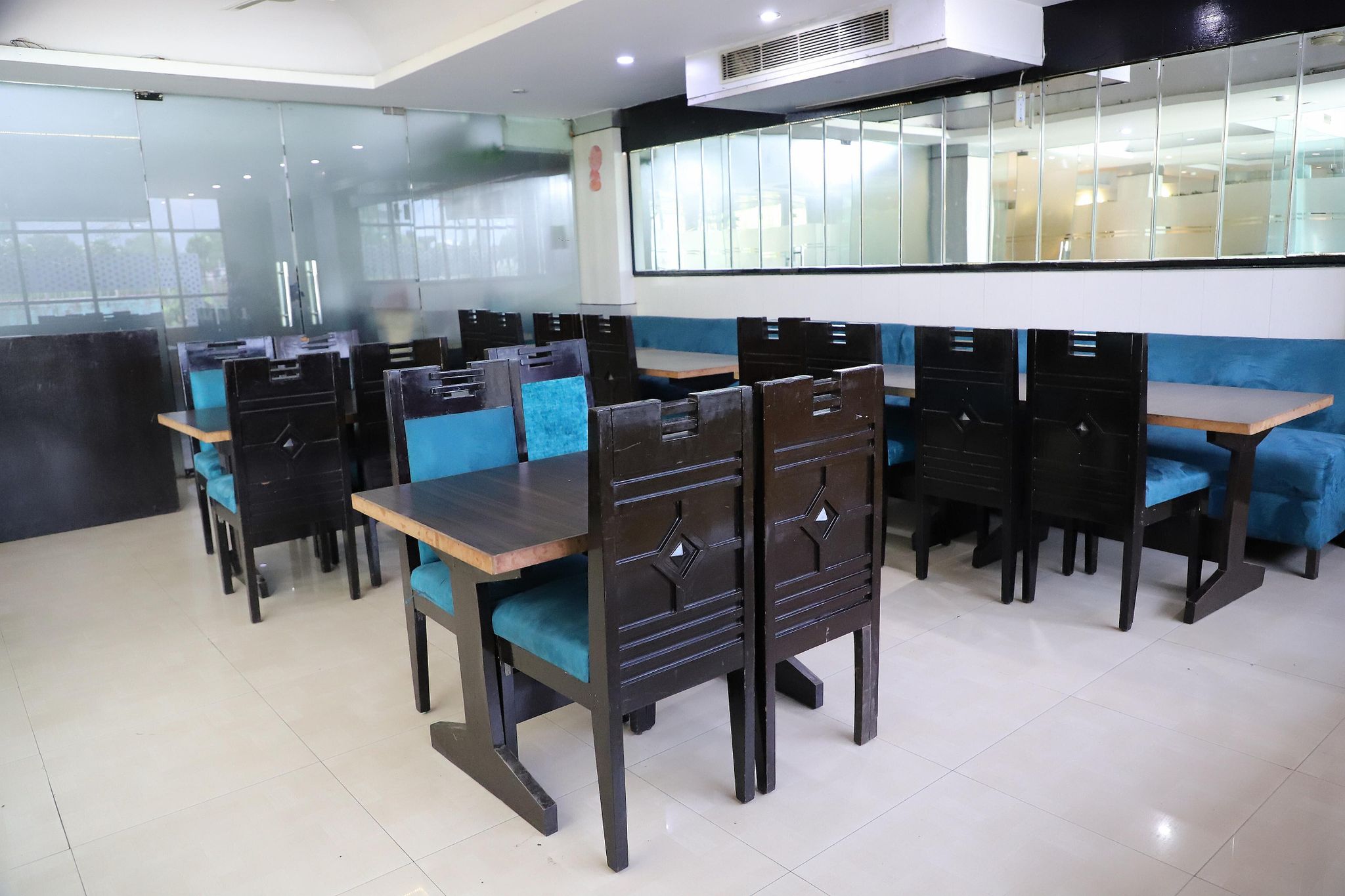 Food & Dining