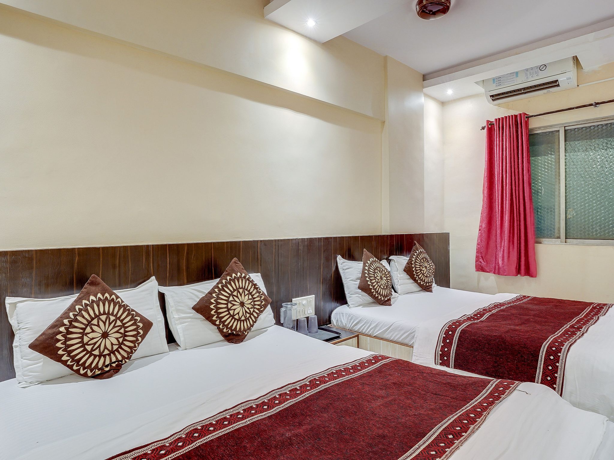 Standard Quadruple Room
