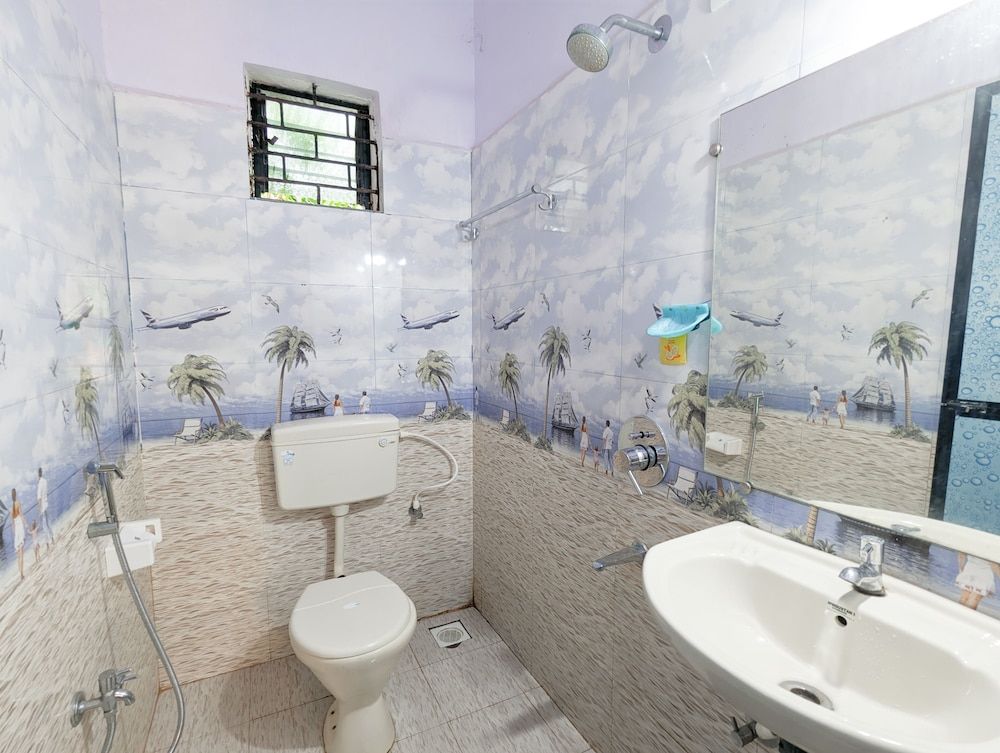  Swati Hotel Deluxe Double Room, 1 Double Bed, Private Bathroom 12