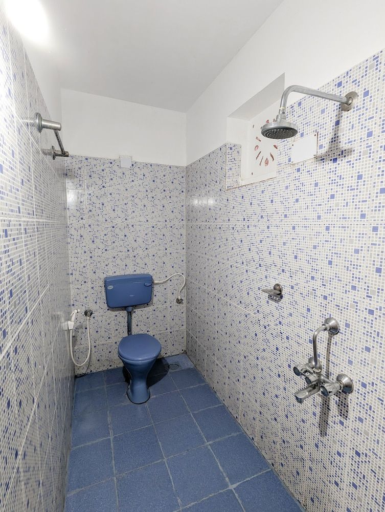 Swati Hotel Deluxe Double Room, 1 Bedroom, Private Bathroom 9