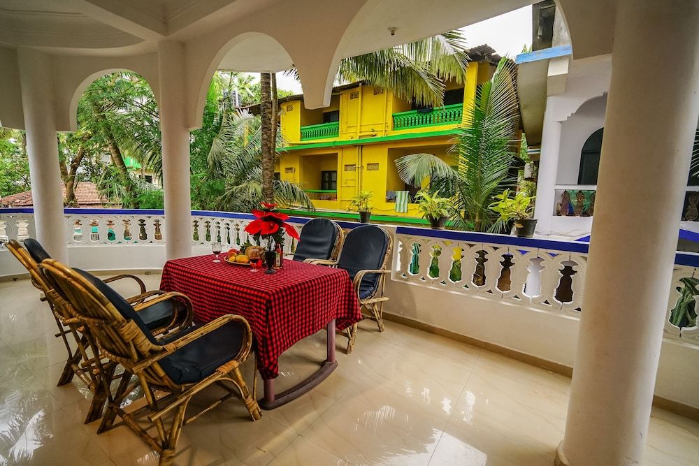 Swati Hotel Deluxe Double Room, 1 Bedroom, Private Bathroom 5