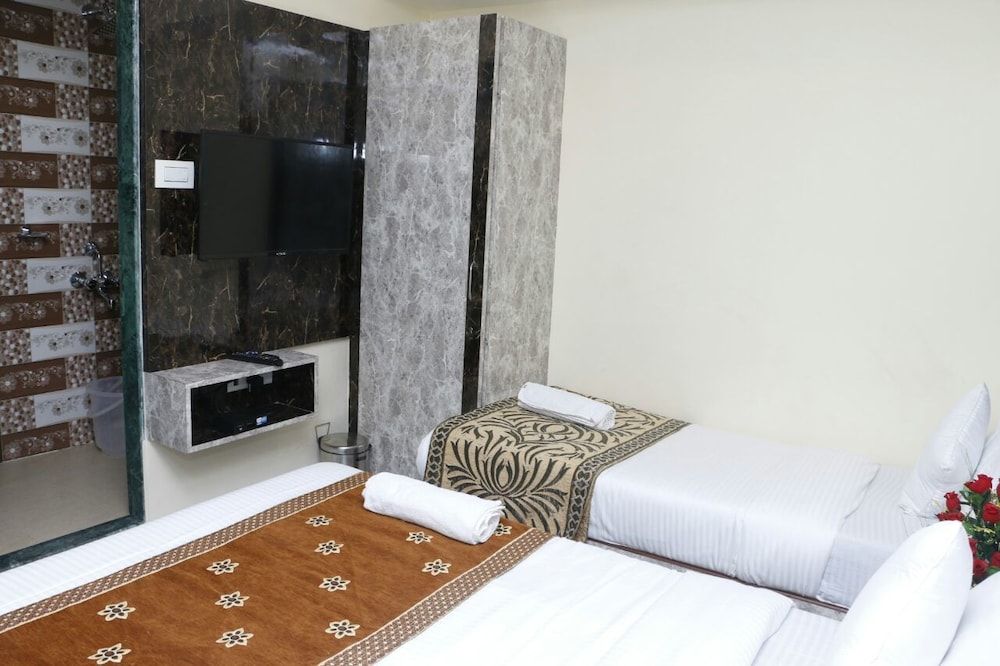 Hotel Onyx Residency Executive Room 5