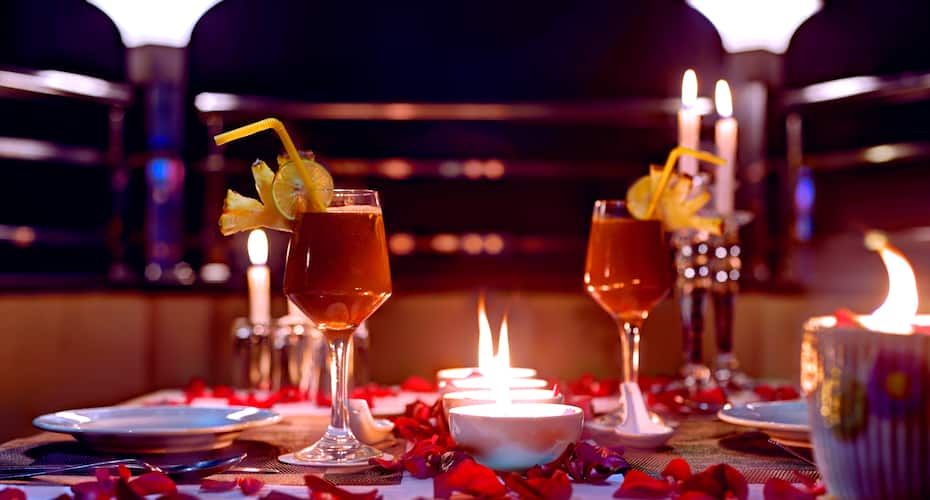 Couples Dining