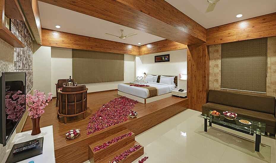 THE RISING UDAIPUR Deluxe Room 4